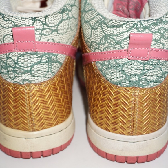 NIKE | WOMEN'S NIKE DUNK HIGH PREMIUM 'NORI DESERT BLOOM' - Picture 4 of 8